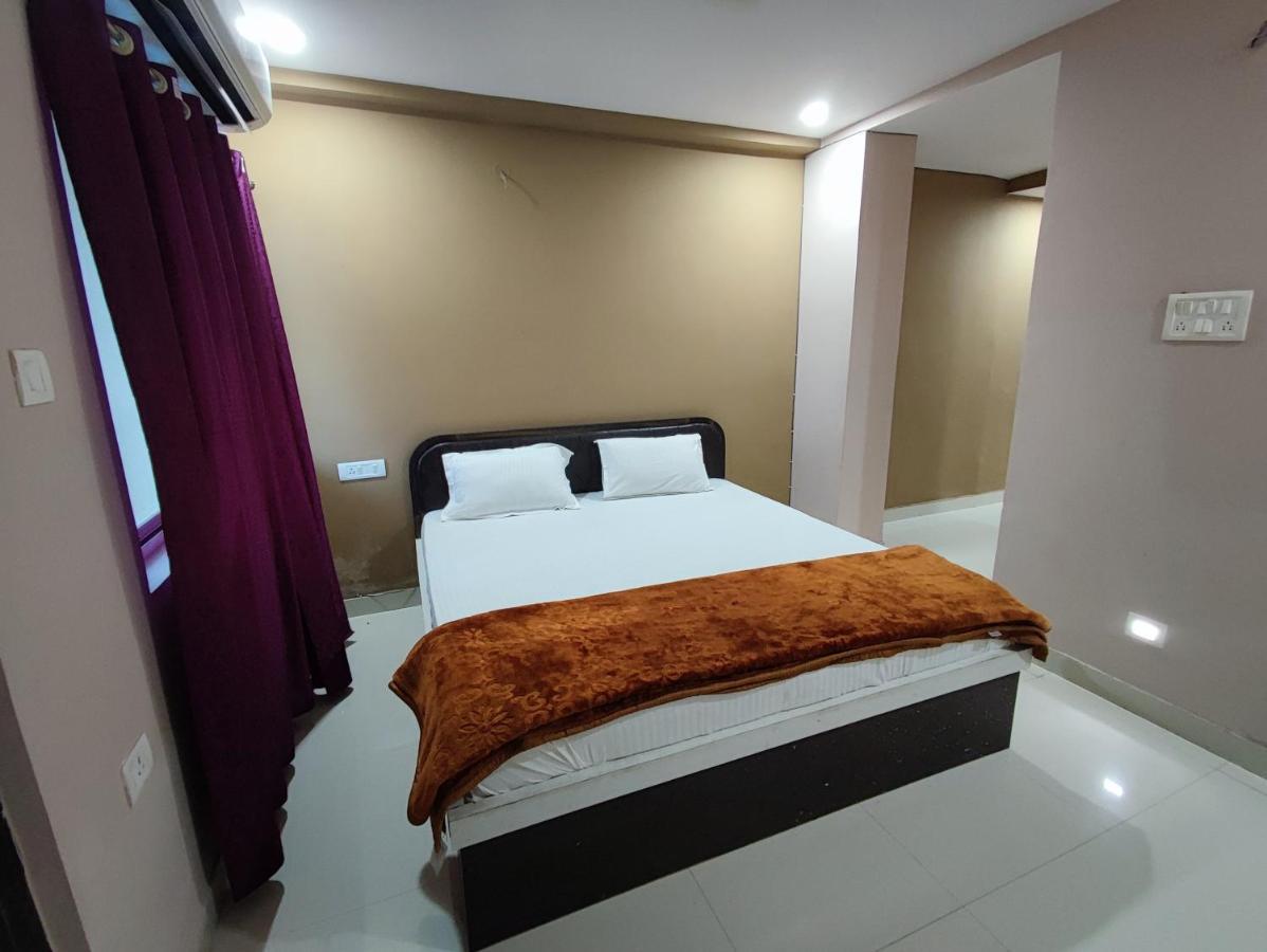 Hotel Kanha Shyam Madhubani Zewnętrze zdjęcie