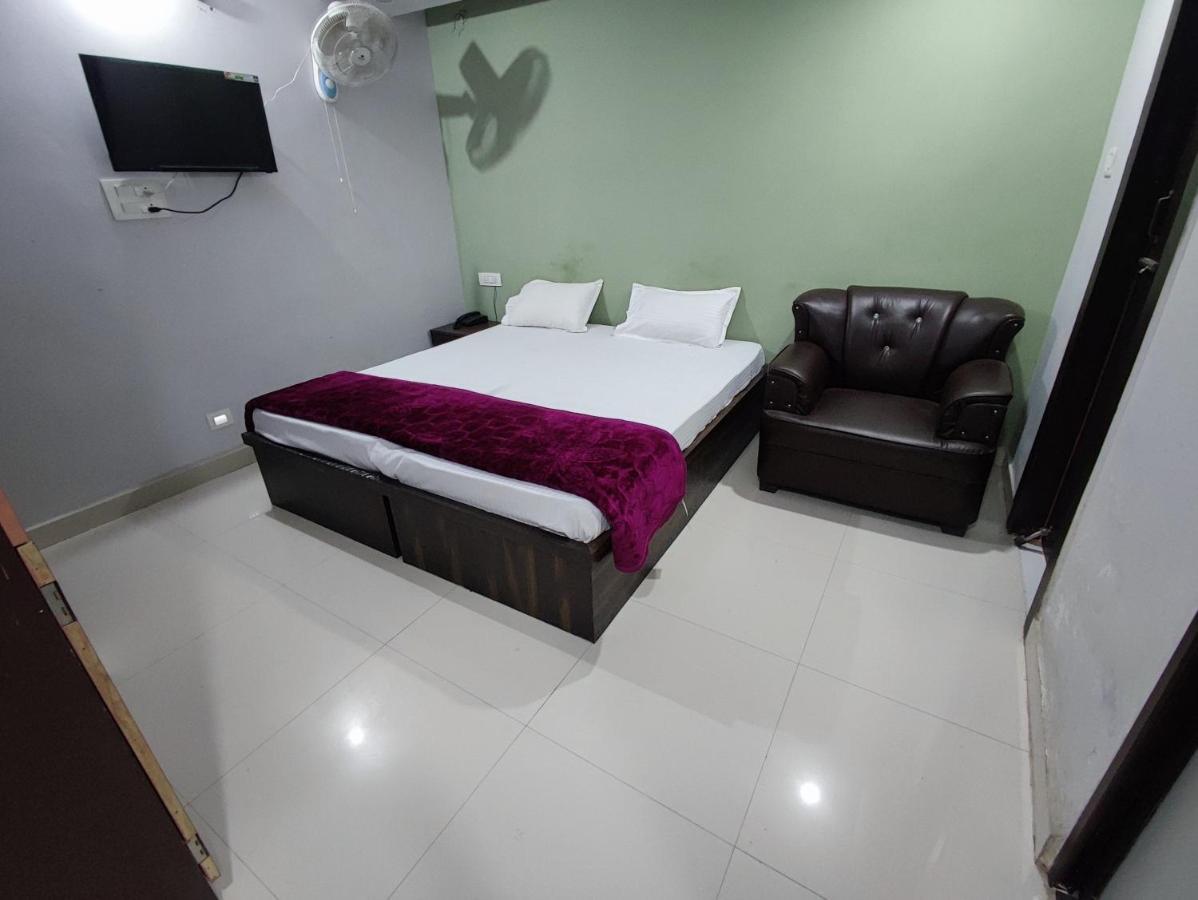 Hotel Kanha Shyam Madhubani Zewnętrze zdjęcie