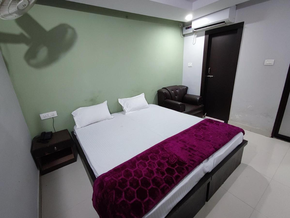 Hotel Kanha Shyam Madhubani Zewnętrze zdjęcie