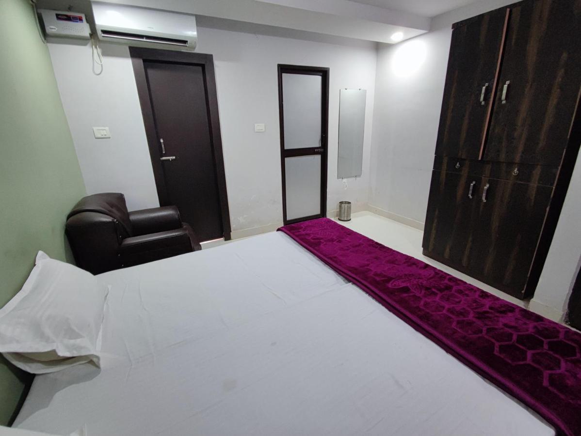 Hotel Kanha Shyam Madhubani Zewnętrze zdjęcie