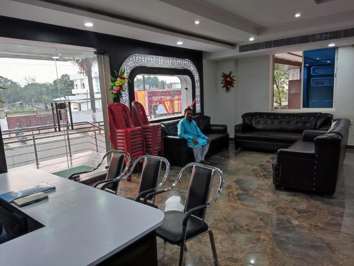 Hotel Kanha Shyam Madhubani Zewnętrze zdjęcie